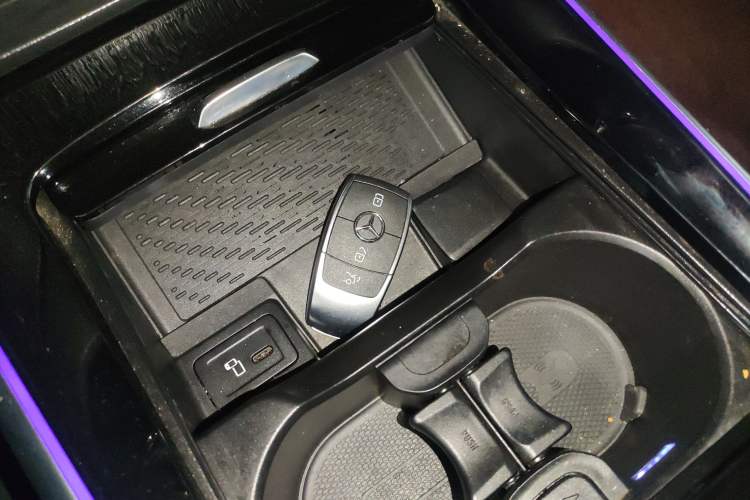 Used Mercedes-Benz EQA 2022 EQA 260 Interior 1