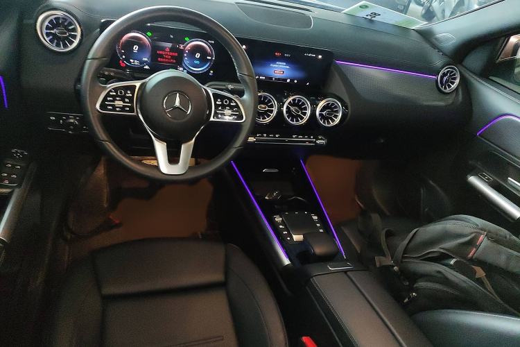 Used Mercedes-Benz EQA 2022 EQA 260 Interior 2