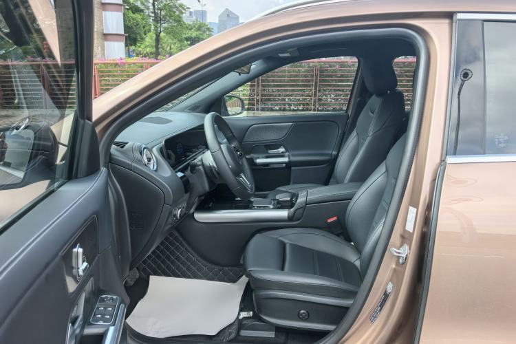 Used Mercedes-Benz EQA 2022 EQA 260 Interior 2