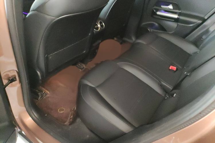 Used Mercedes-Benz EQA 2022 EQA 260 Interior 4
