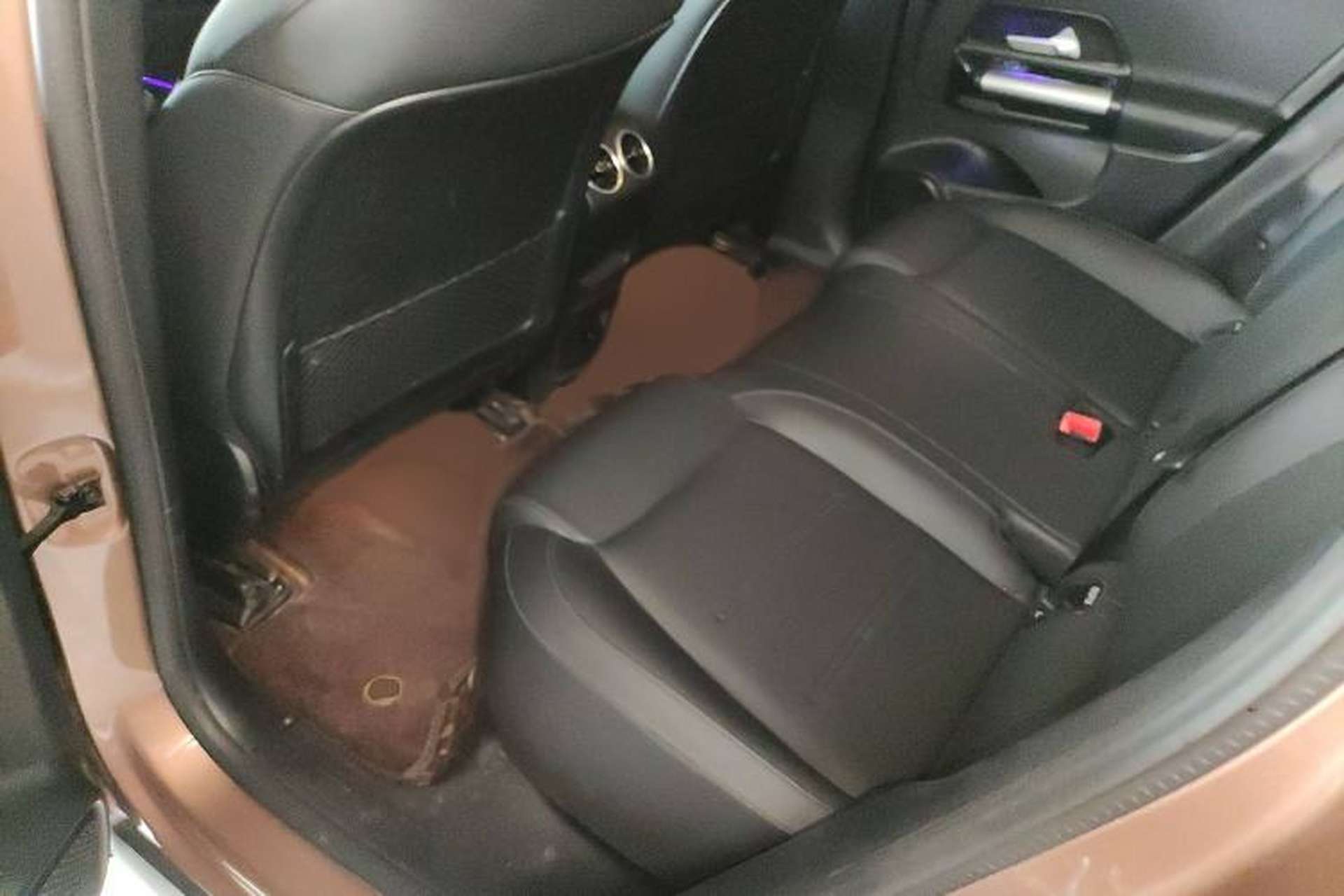 Used Mercedes-Benz EQA 2022 EQA 260 Interior 4