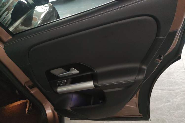 Used Mercedes-Benz EQA 2022 EQA 260 Interior 6