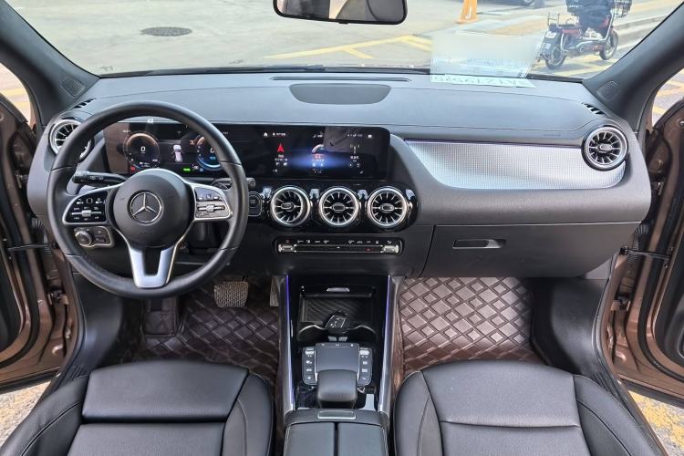 Used Mercedes-Benz EQA 2022 EQA 260 Interior 8