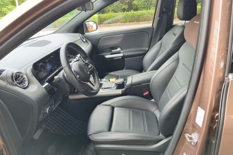 Used Mercedes-Benz EQA 2022 EQA 260 Left Front Seat