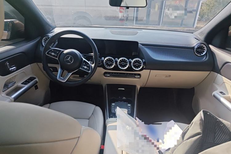 Used Mercedes-Benz EQA 2022 EQA 260 Center Console