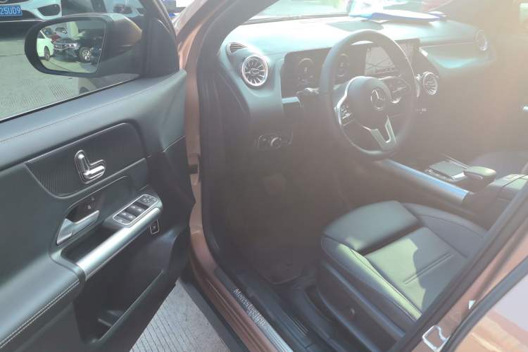 Used Mercedes-Benz EQA 2022 EQA 260 Driver Seat
