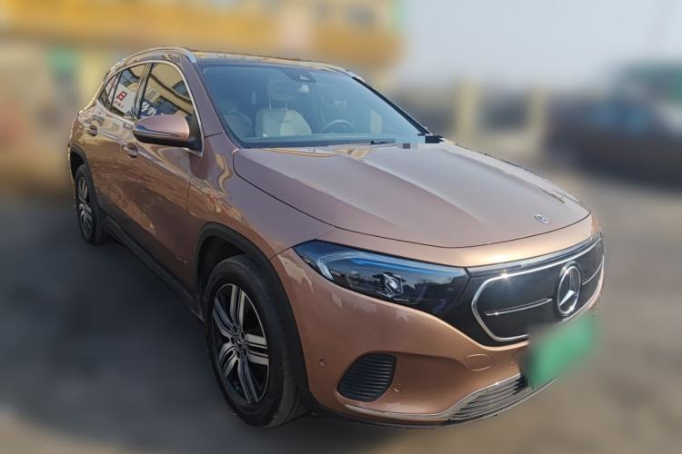 Used Mercedes-Benz EQA 2022 EQA 260 Front Right 45 Deg