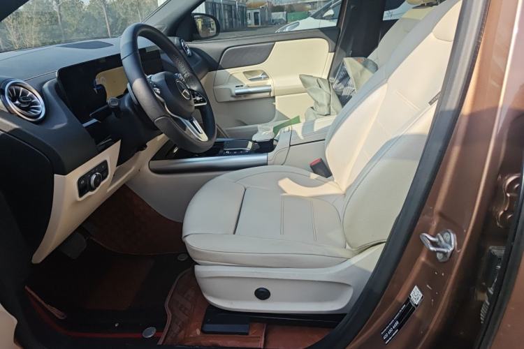 Used Mercedes-Benz EQA 2022 EQA 260 Left Front Seat