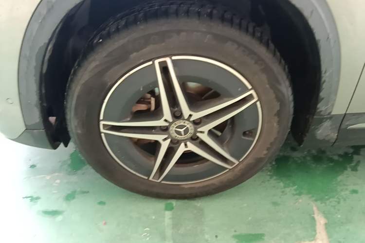 Used Mercedes-Benz EQA 2022 EQA 300 4MATIC Launch Edition Left Front Wheel Hub