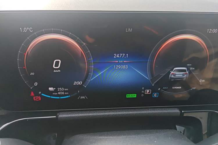 Used Mercedes-Benz EQA 2022 EQA 260 Odometer Close Up