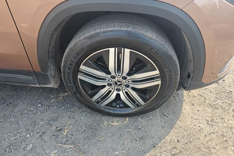 Used Mercedes-Benz EQA 2022 EQA 260 Right Front Wheel Hub