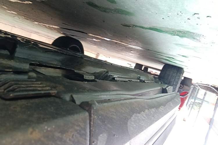 Used Mercedes-Benz EQA 2022 EQA 300 4MATIC Launch Edition Right Side Sill