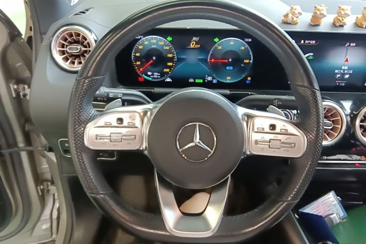 Used Mercedes-Benz EQA 2022 EQA 300 4MATIC Launch Edition Steering Wheel