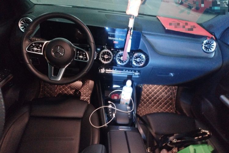 Used Mercedes-Benz EQA 2022 EQA 260 Center Console