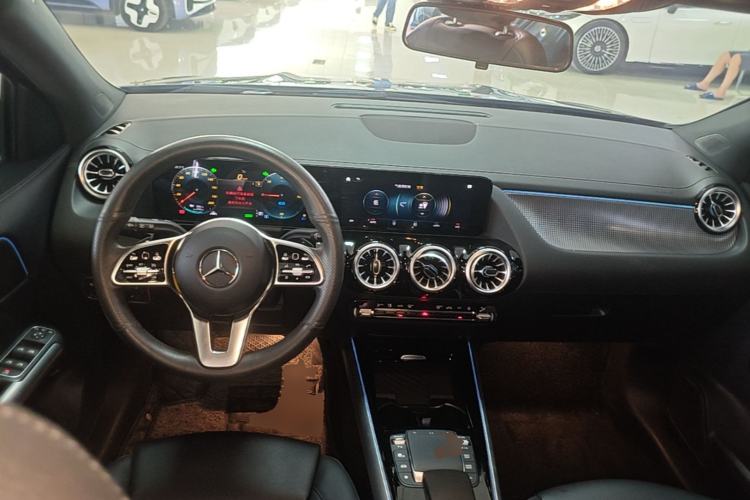 Used Mercedes-Benz EQA 2022 EQA 260 Center Console