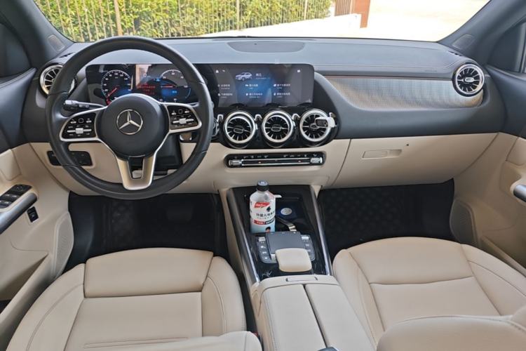 Used Mercedes-Benz EQA 2022 EQA 260 Center Console