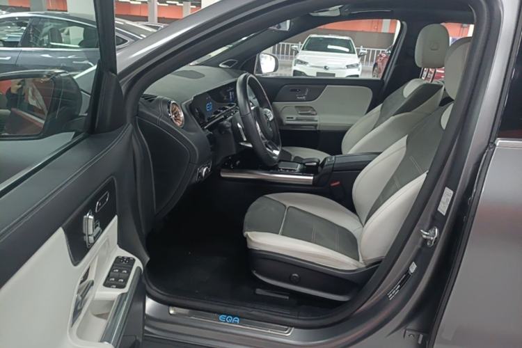 Used Mercedes-Benz EQA 2022 EQA 300 4MATIC Launch Edition Driver Seat