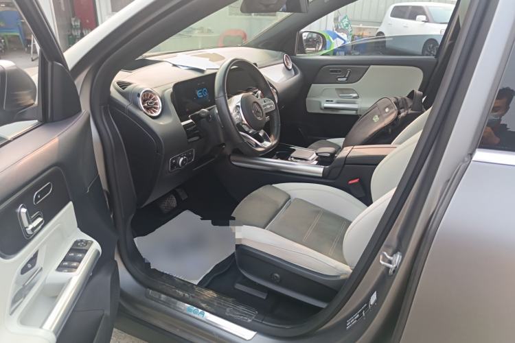 Used Mercedes-Benz EQA 2022 EQA 300 4MATIC Launch Edition Driver Seat