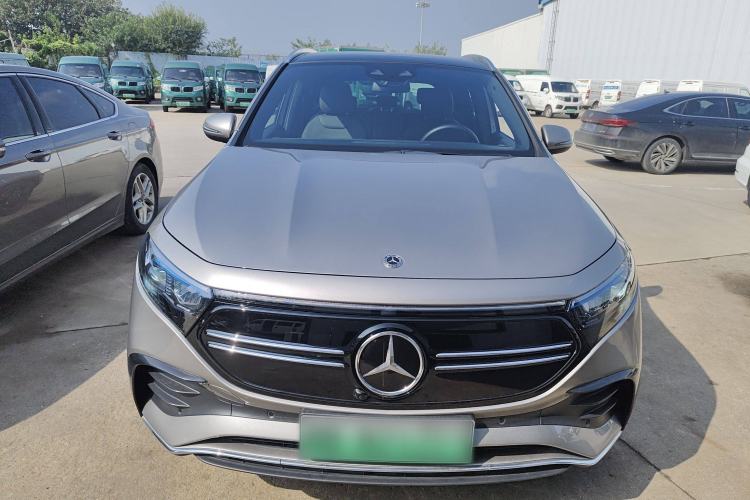 Used Mercedes-Benz EQA 2022 EQA 300 4MATIC Launch Edition Exterior 1