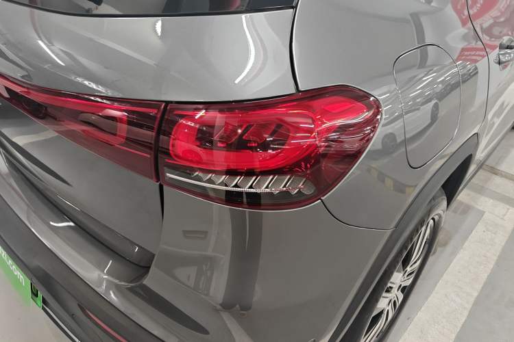 Used Mercedes-Benz EQA 2022 EQA 260 Exterior 3