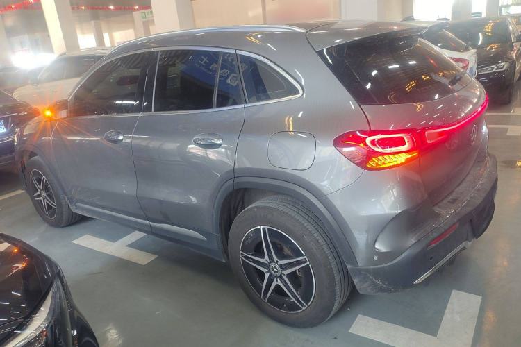 Used Mercedes-Benz EQA 2022 EQA 300 4MATIC Launch Edition Exterior 3