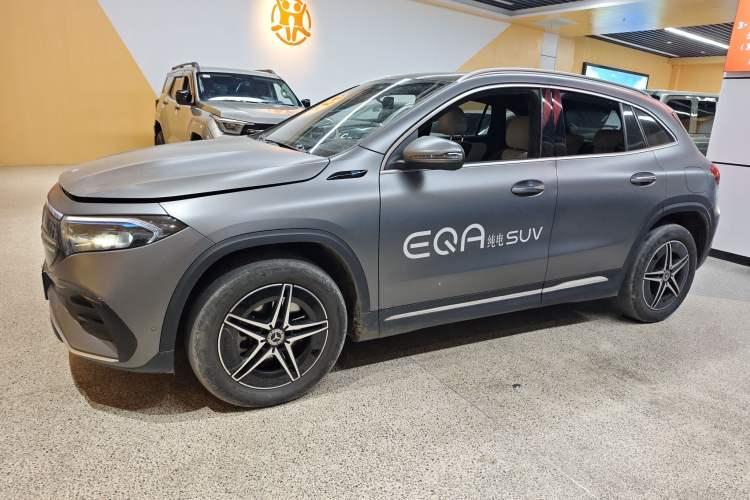 Used Mercedes-Benz EQA 2022 EQA 300 4MATIC Launch Edition Exterior 3