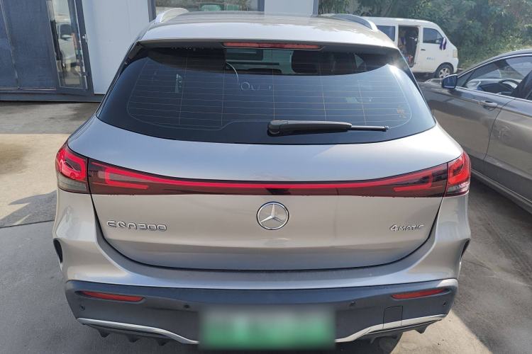 Used Mercedes-Benz EQA 2022 EQA 300 4MATIC Launch Edition Exterior 4