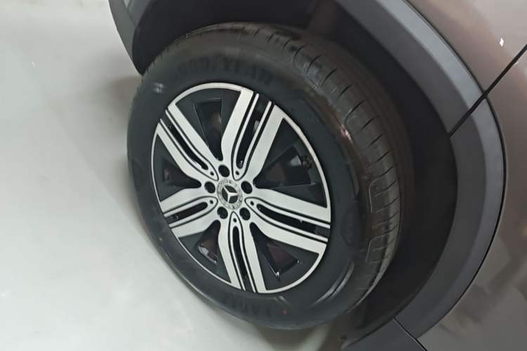 Used Mercedes-Benz EQA 2022 EQA 260 Exterior 5