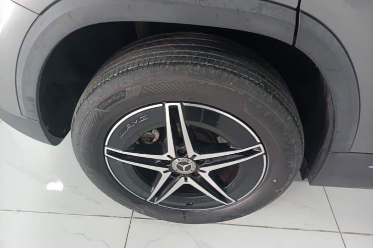 Used Mercedes-Benz EQA 2022 EQA 300 4MATIC Launch Edition Exterior 5