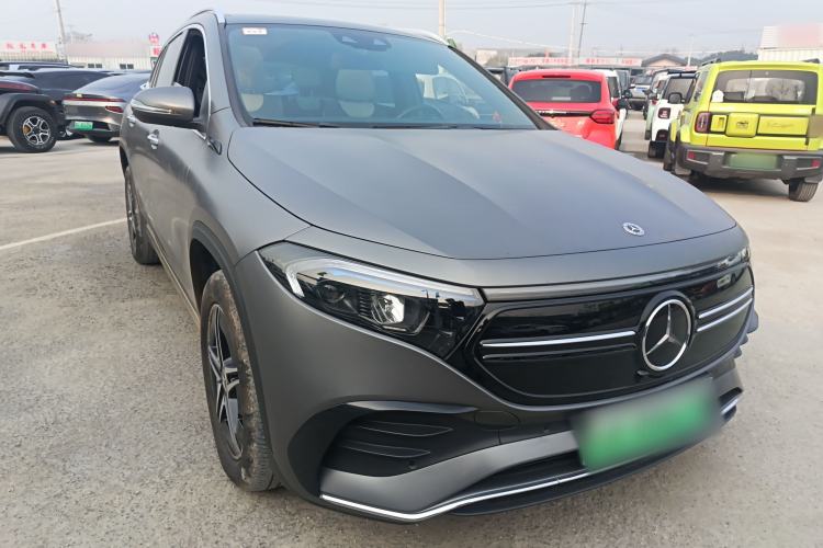 Used Mercedes-Benz EQA 2022 EQA 300 4MATIC Launch Edition Front Right 45 Deg