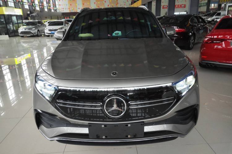 Used Mercedes-Benz EQA 2022 EQA 300 4MATIC Launch Edition Front