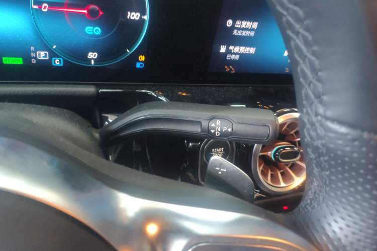 Used Mercedes-Benz EQA 2022 EQA 300 4MATIC Launch Edition Gear Lever