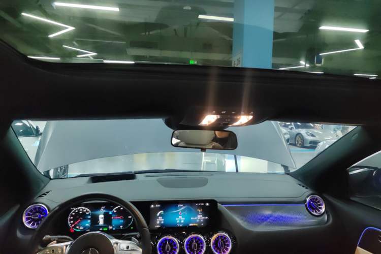 Used Mercedes-Benz EQA 2022 EQA 300 4MATIC Launch Edition Headliner