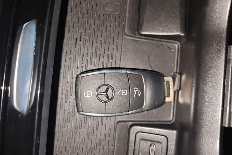 Used Mercedes-Benz EQA 2022 EQA 260 Interior 1