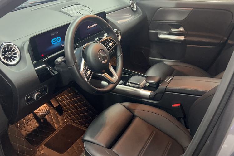Used Mercedes-Benz EQA 2022 EQA 260 Interior 1