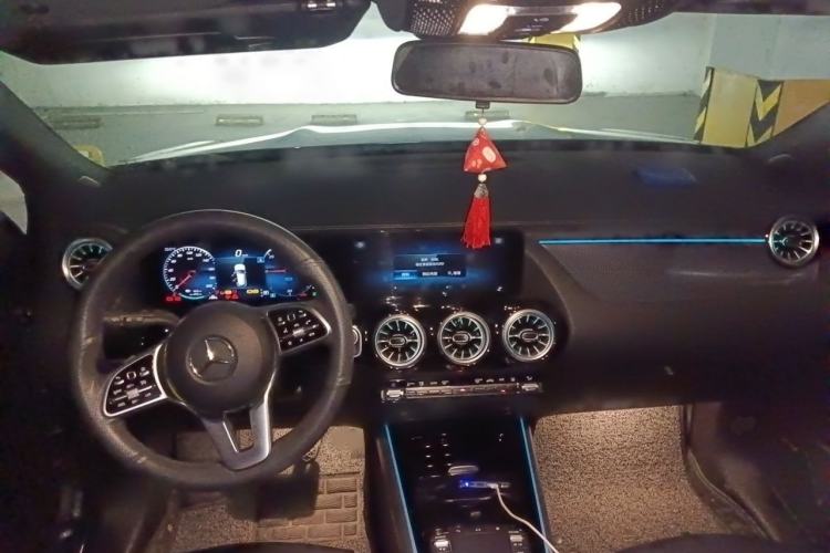 Used Mercedes-Benz EQA 2022 EQA 260 Interior 2