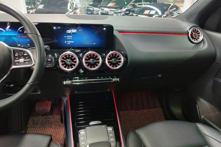 Used Mercedes-Benz EQA 2022 EQA 260 Interior 3