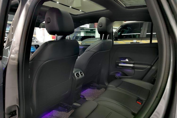 Used Mercedes-Benz EQA 2022 EQA 260 Interior 5