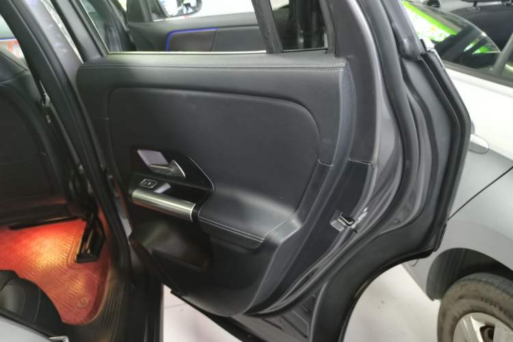 Used Mercedes-Benz EQA 2022 EQA 260 Interior 6