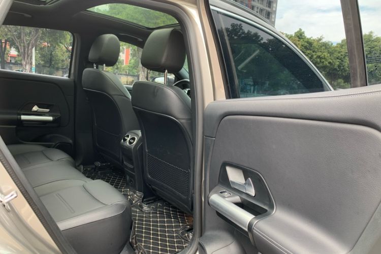Used Mercedes-Benz EQA 2022 EQA 260 Interior 6