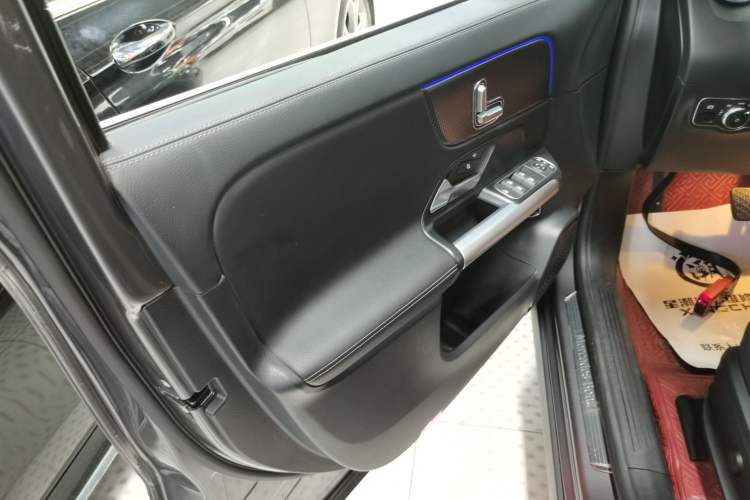 Used Mercedes-Benz EQA 2022 EQA 260 Interior 7