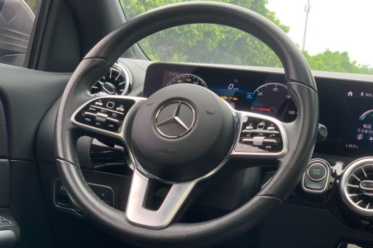 Used Mercedes-Benz EQA 2022 EQA 260 Interior 8