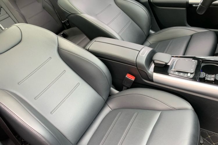 Used Mercedes-Benz EQA 2022 EQA 260 Interior 9