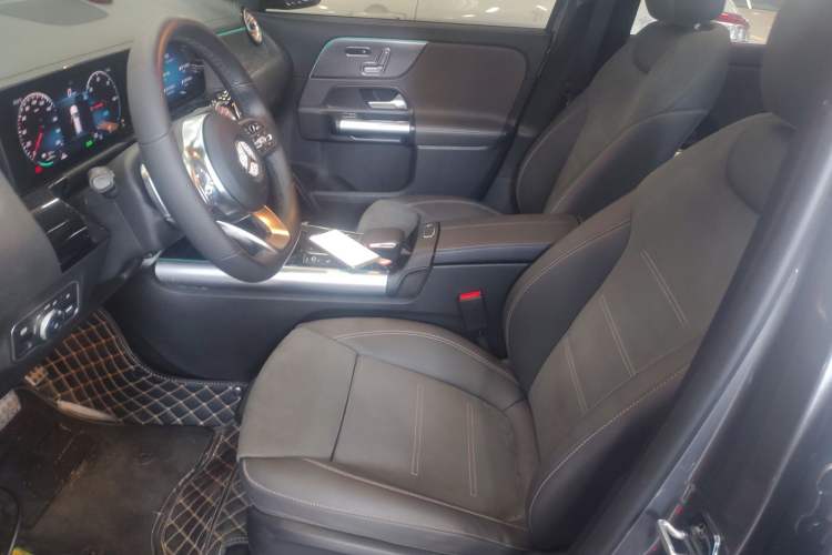 Used Mercedes-Benz EQA 2022 EQA 300 4MATIC Launch Edition Left Front Seat