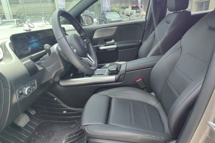 Used Mercedes-Benz EQA 2022 EQA 260 Left Front Seat