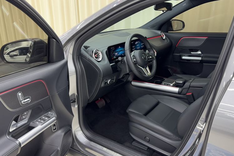 Used Mercedes-Benz EQA 2022 EQA 260 Left Front Seat