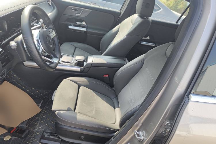 Used Mercedes-Benz EQA 2022 EQA 300 4MATIC Launch Edition Left Front Seat