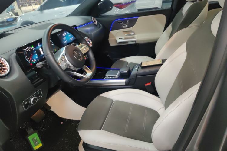 Used Mercedes-Benz EQA 2022 EQA 300 4MATIC Launch Edition Left Front Seat