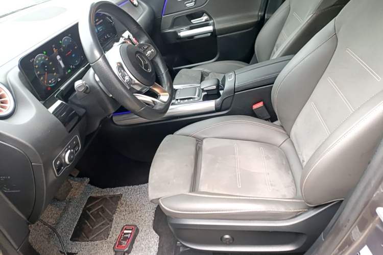 Used Mercedes-Benz EQA 2022 EQA 300 4MATIC Launch Edition Left Front Seat