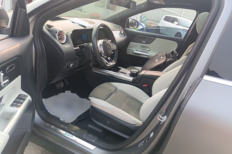 Used Mercedes-Benz EQA 2022 EQA 300 4MATIC Launch Edition Left Front Seat